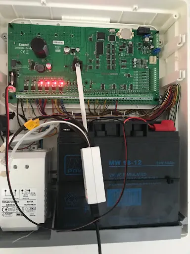 Usługi elektryczne MP | elektryk ciechanów | instalacje elektryczne